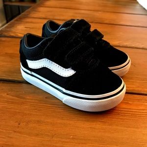 Suede vans toddler shoes